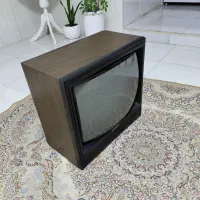 تلویزیون قدیمی رنگی
