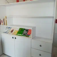 کتابخانه و قفسه