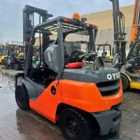 لیفتراک TOYOTA سه نیم تن 8F