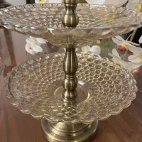 ست زیبای پذیرایی و دکوری شیشه‌ای با پایه فلزی|ظروف سرو و پذیرایی|رشت, گلسار|دیوار