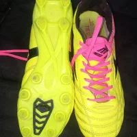 کفش چمنی میزانو