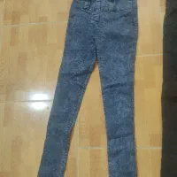 تعدادی لباس به علت جمع آوری مغازه|لباس|رشت, بازار|دیوار