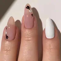 جویای سالن زیبایی برای ارائه خدمات کاشت ناخن