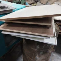 تعدادی ورق کابینت و کمد دیواری ۳ عدد درب اتاق چوبی|جاکفشی، کمد، دراور|زابل, |دیوار