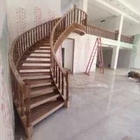 نرده و پله چوبی ـ درب