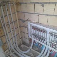 لوله کشی آب و فاضلاب نصب شیرآلات رادیاتور وجوشکاری