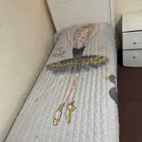 تخت خواب نوجوان بهمراه پاتختی و کمد لباس