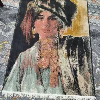 فرش کوچک طرح رخ و یک کناره|فرش|کرمانشاه, |دیوار