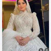 فیلمبرداری و عکاسی لباس عروس.