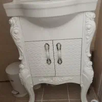 روشویی به همراه آینه