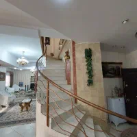 ۲۰۰ متر دوبلکس/با یه بازسازی مثل قصر میشه/مهرشهر