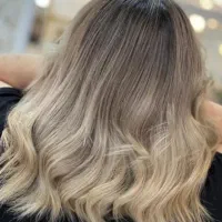 رنگ و لایت تخفیف ویژه و طرح چکی به مناسبت روز مادر|خدمات آرایشگری و زیبایی|نجفآباد, بازار|دیوار