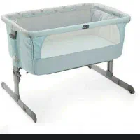 تخت کنار مادر چیکو