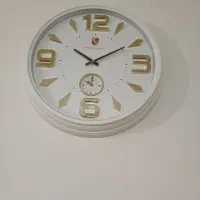 ساعت دیواری