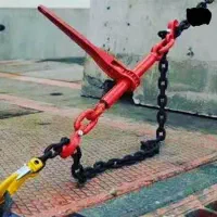 زنجیر  جکلوی امریکایی و تسمه جغجغه