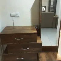 میز آرایش ،جا لباسی ، و بوفه