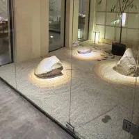 اجاره اتاق. تخت. صندلی. میزناخن
