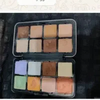 وسایل ارایش در حد نو