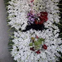 تاچ گل وپایه گل چهت تبریک وتسلیت در قم