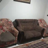 مبل ۲ نفره و دوتا تک نفره