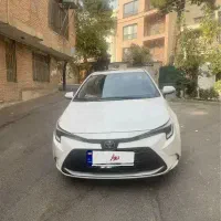 تویوتا لوین ۱۸۰۰ هیبرید-با آپشنهای فابریک نصب شده