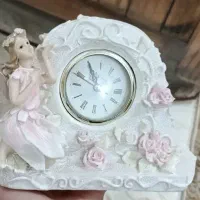 ساعت رو میزی در حد نو