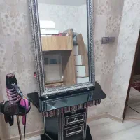 آئینه با میز|آینه|مشهد, نکاح|دیوار