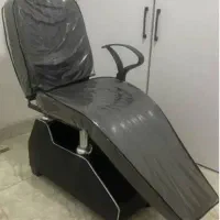 صندلی چرخدار و آرایشگاهی