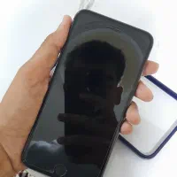 ایفون ۸ پلاس فوق تمیز برای فروش