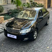 تویوتا کرولا