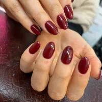 خدمات مژه، پدیکور ،ناخن،و آموزش صفر تا صد