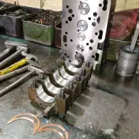 تعمیر ماشین های سنگین و نیمه سنگین و تراکتور