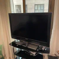تلویزیون سونی و میز