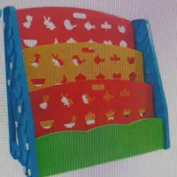 کتابخانه کودک تمیز و نو