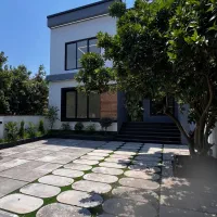 ویلاباغ دوبلکس ۳۰۰ متر ۴ میلیارد پیش سند تکبرگ