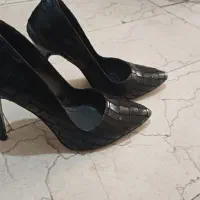 کفش پاشنه دار
