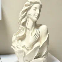 فروش تعدادی مجسمه دکوری