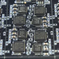 استخدام خانم مونتاژکار برد الکترونیکی