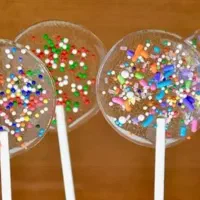 آبنبات چوبی، تصویری ،ترافلی ،مرواریدی|خوردنی و آشامیدنی|قم, باغ کرباسی|دیوار