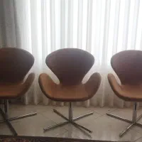 میز تلویزیون و صندلی و تخت اپیلاسیون