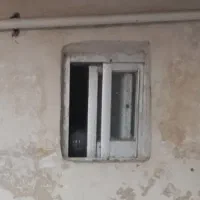 پنجره آشپزخانه و سرویس آلمینیومی
