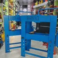 پرس هیدرولیک ایستاده دستی 15 تن شاهین