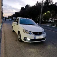 ساینا اس کم کار و بی رنگ