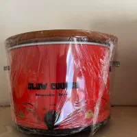 ظروف اشپزخانه و یک ست مبل راحتی