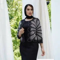 دوتیکه مجلسی|لباس|میانه, |دیوار