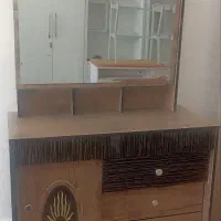 فروش میز آرایشی همراه با آینه