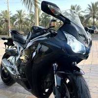 سی بی آر هزار آر آر 2011 Cbr1000rr