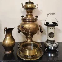 سماور زغالی برنجی با سرویس کامل و چراغ نفتی