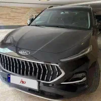 ماشین کی ام سی کی ۷مدل ۱۴۰۰
