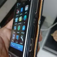 گوشی نوکیا N8 و N80